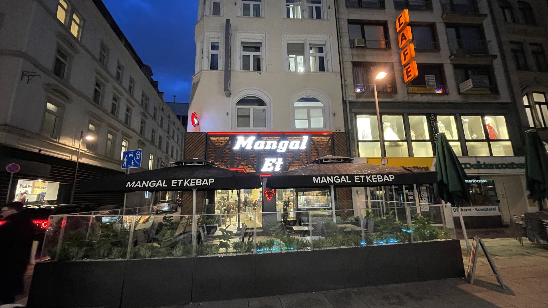 Mangal ET Kebap-Haus — Fotos 1